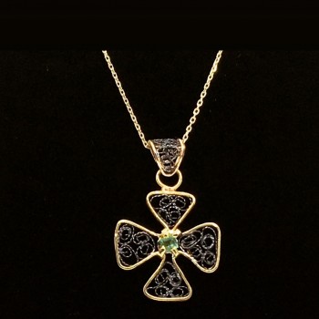 Cruce celtica cu aur de 18k...
