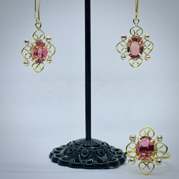 set cercei si inel din aur...